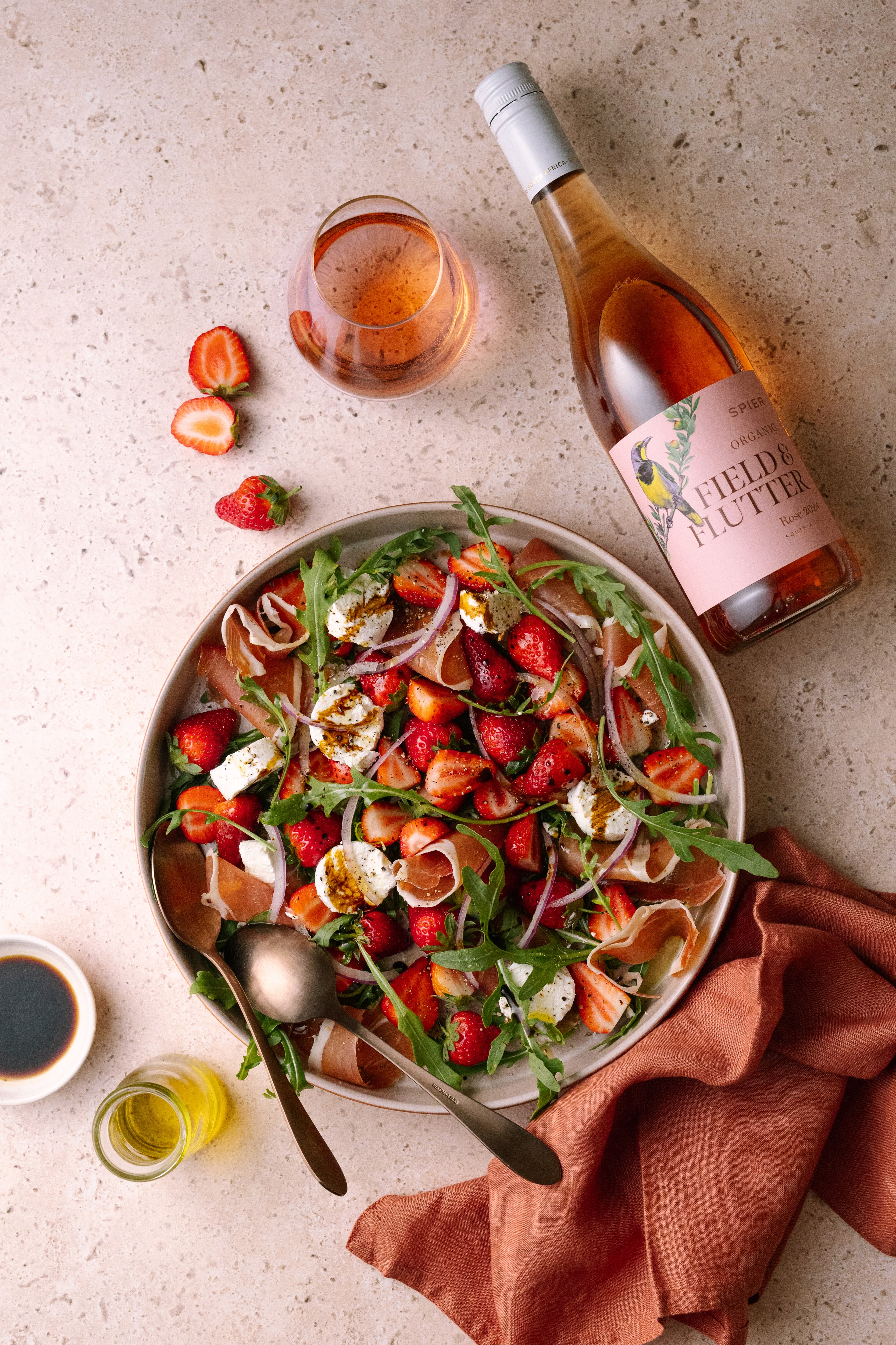 Spier-Field-&-Flutter-Rose-Recipe-prosciutto-strawberry-salad_202508-80_01